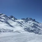 De L'arve By Happyculture Шамони
