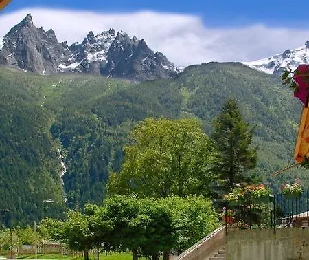 Szálloda De L'arve By Happyculture Chamonix